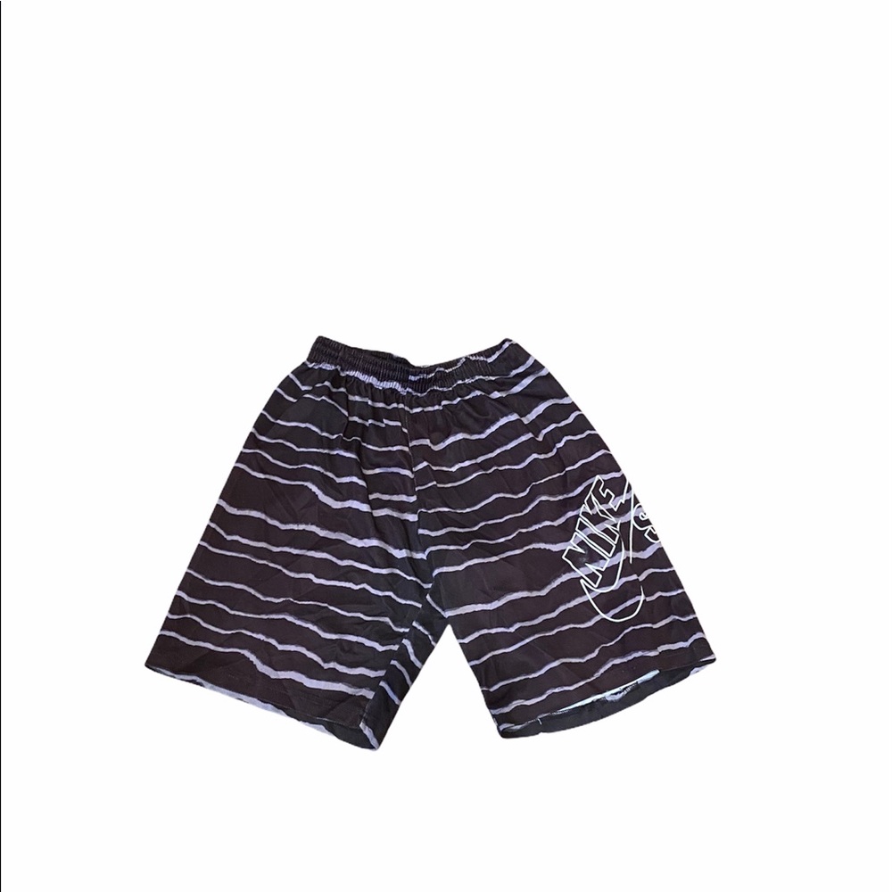 3/$20 Nike SB sports shorts